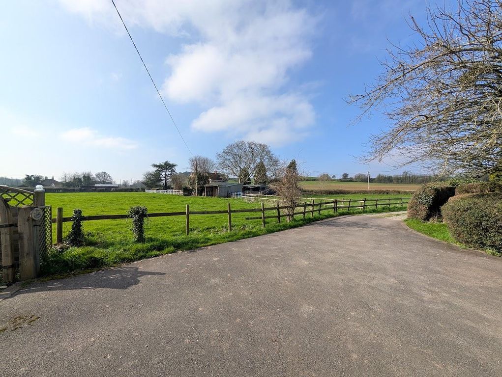 Property photo 2 of 36 Pxl_20260304_123035880.Jpg