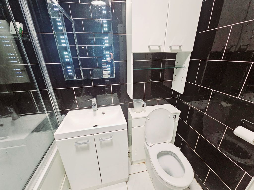 Property photo 2 of 3