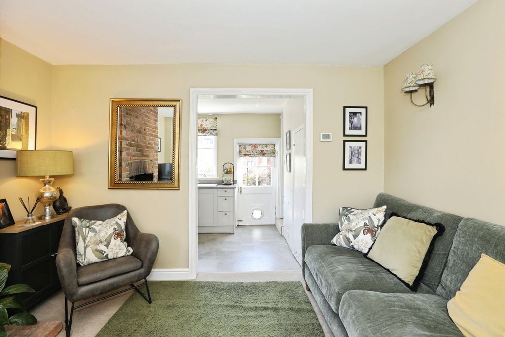 Property photo 3 of 15 Pbox-Img.Jpg