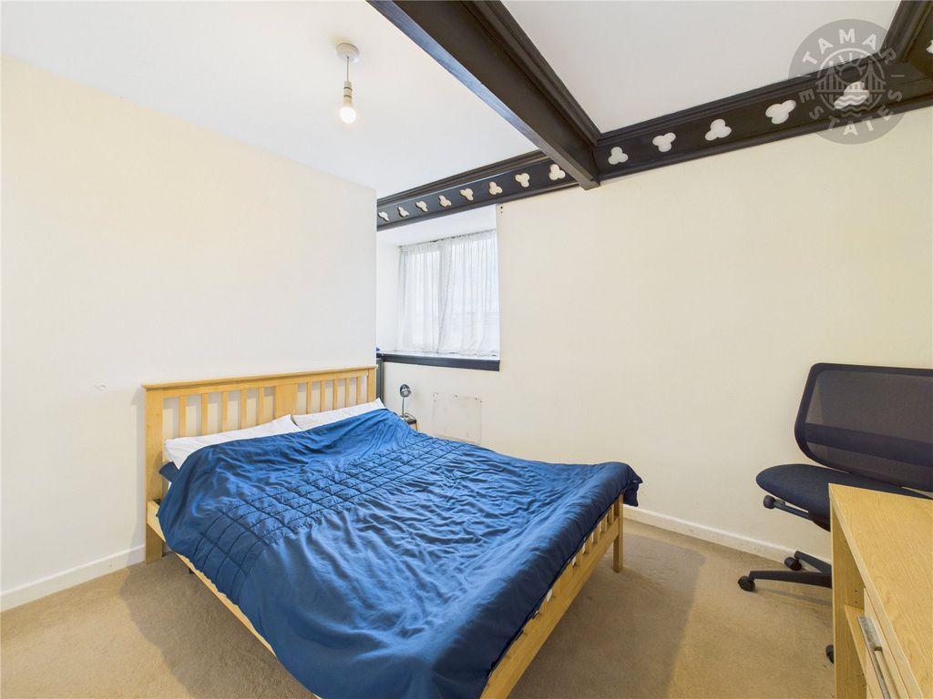 Additional image 4 of 2 bed flat for saleWooda Road, Launceston PL15