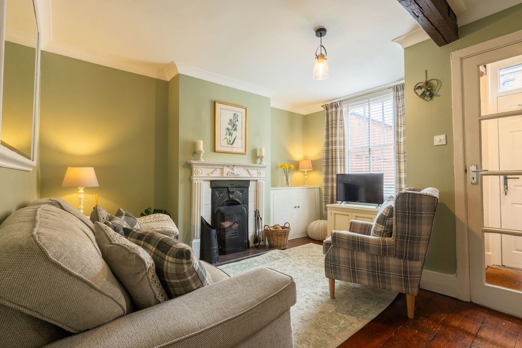 Property photo 3 of 11