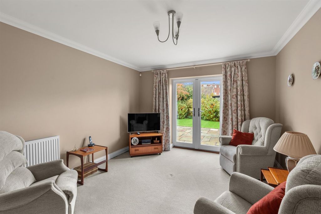 Property photo 2 of 14 4Pilchclose-013.Jpg