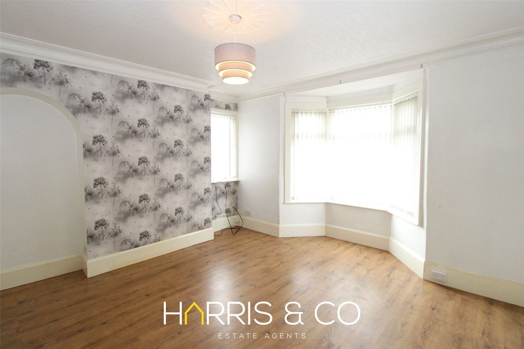 Property photo 3 of 16 Picture No. 15