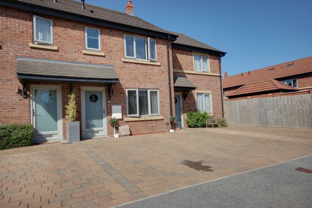 Property photo 1 of 20 1 Front A