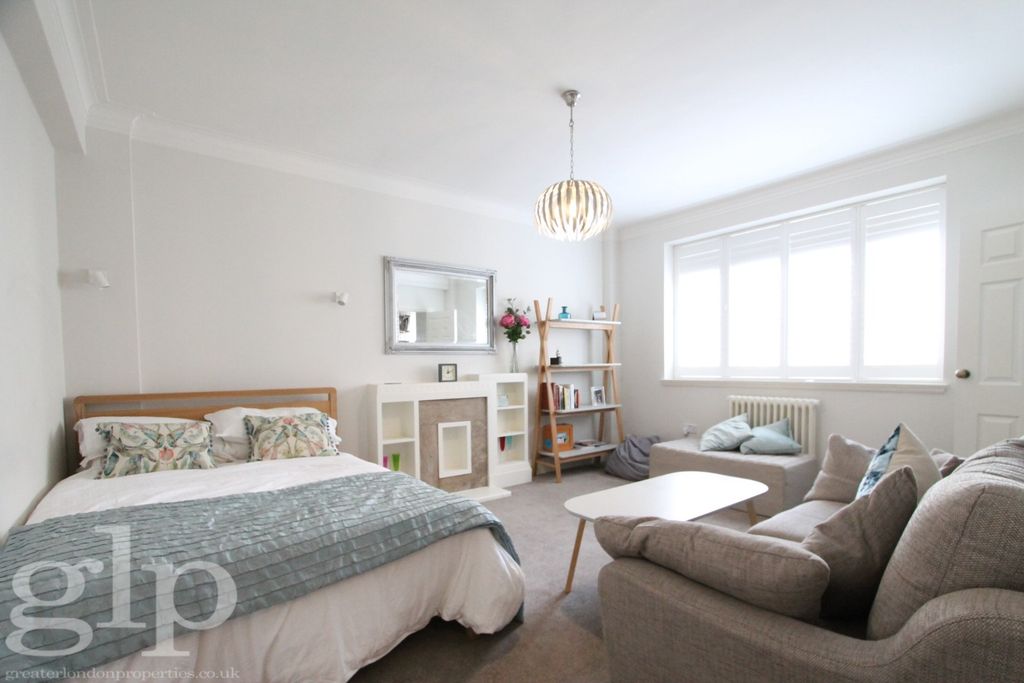 Property photo 1 of 9 2395340