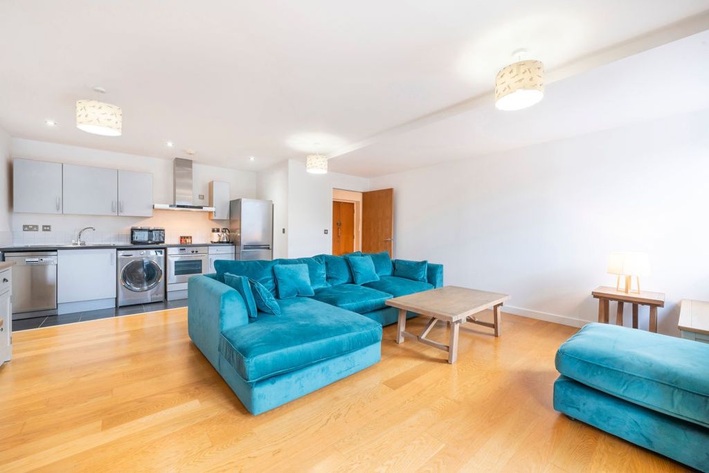 Property photo 3 of 15 Kitchen/Living