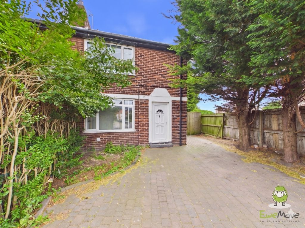 Property photo 2 of 20 Front Of Property - Ewemove Whitchurch And Nantwic