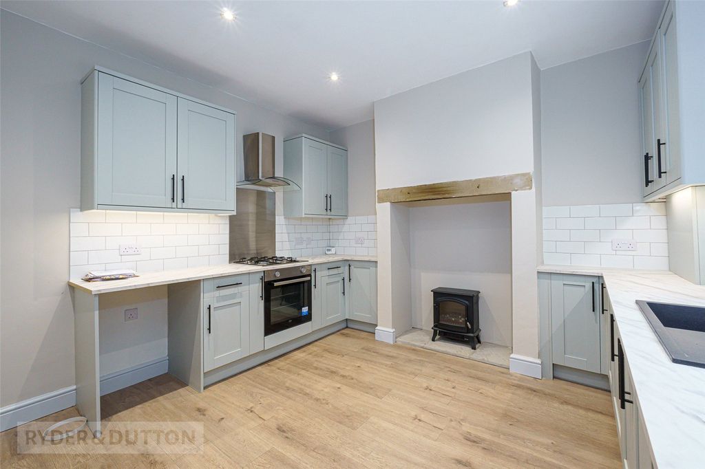 Property photo 3 of 18 Kitchen Diner