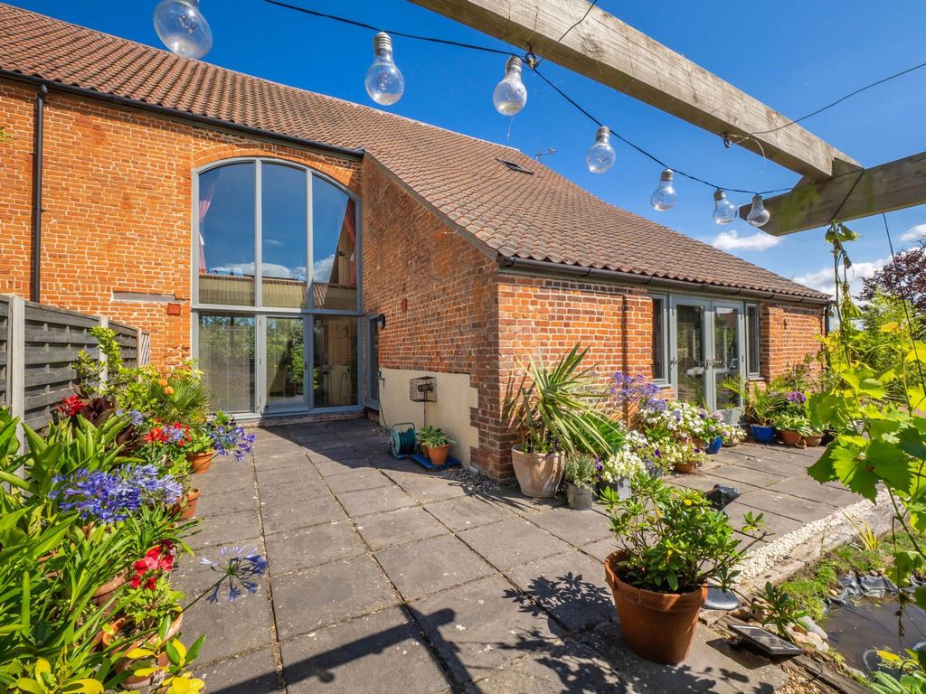 Property photo 1 of 67