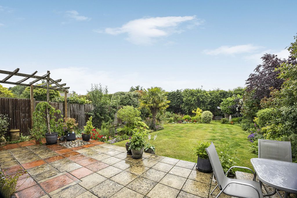 Property photo 2 of 29