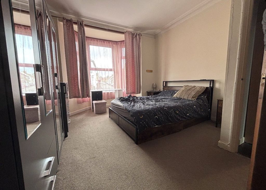 Property photo 3 of 3 Picture No. 03