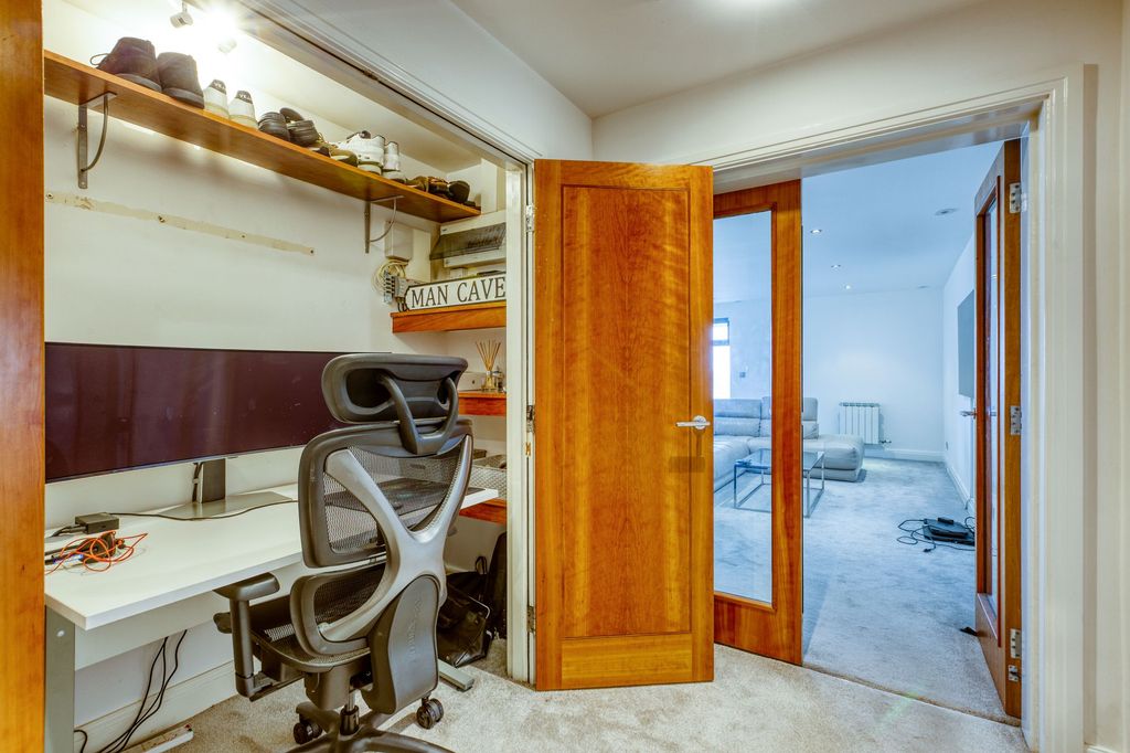 Additional image 6 of 3 bed flat for sale9 West Park Apartments, St Helier JE2