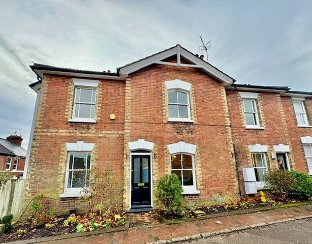 Property photo 1 of 12