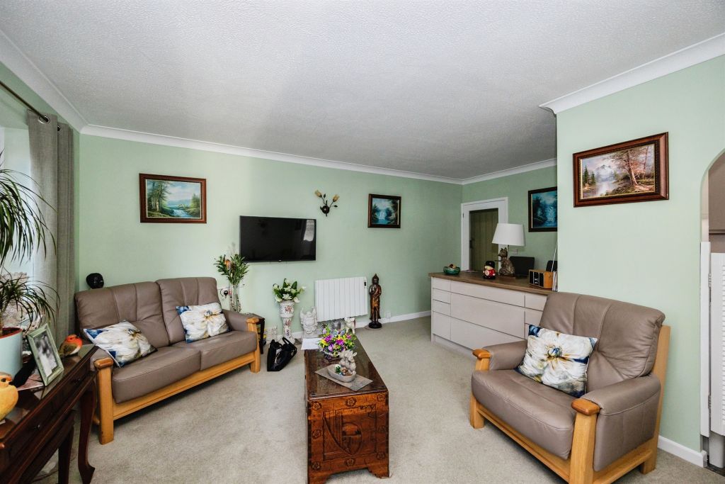 Property photo 3 of 15