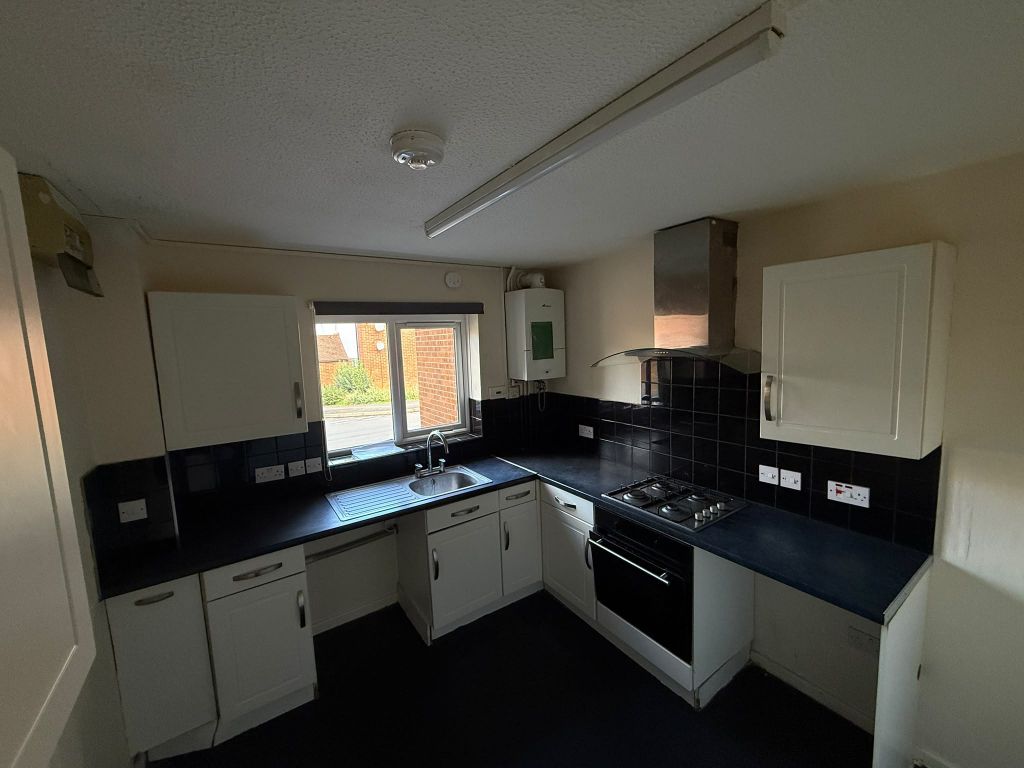 Property photo 3 of 12