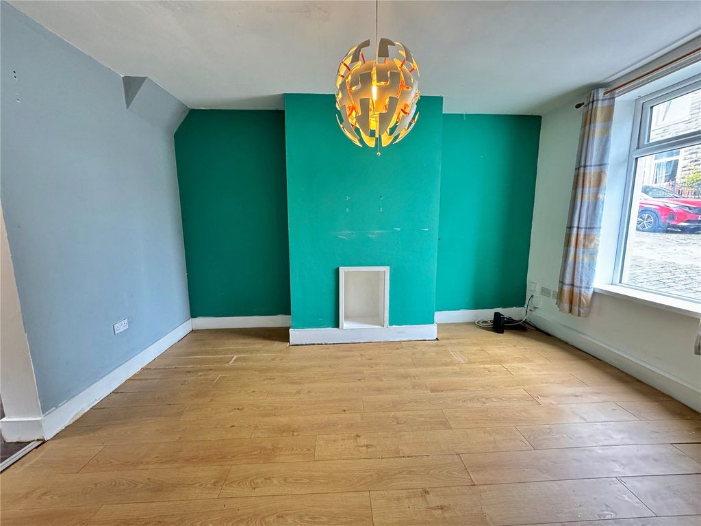 Property photo 2 of 25 Picture No. 07