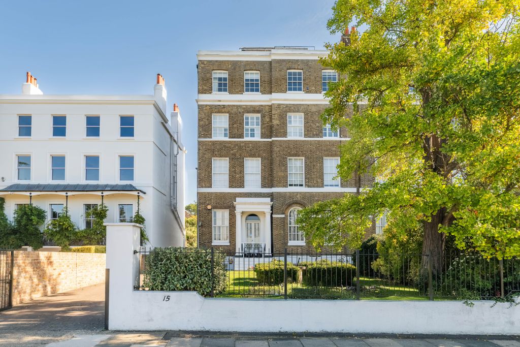 Property photo 1 of 22