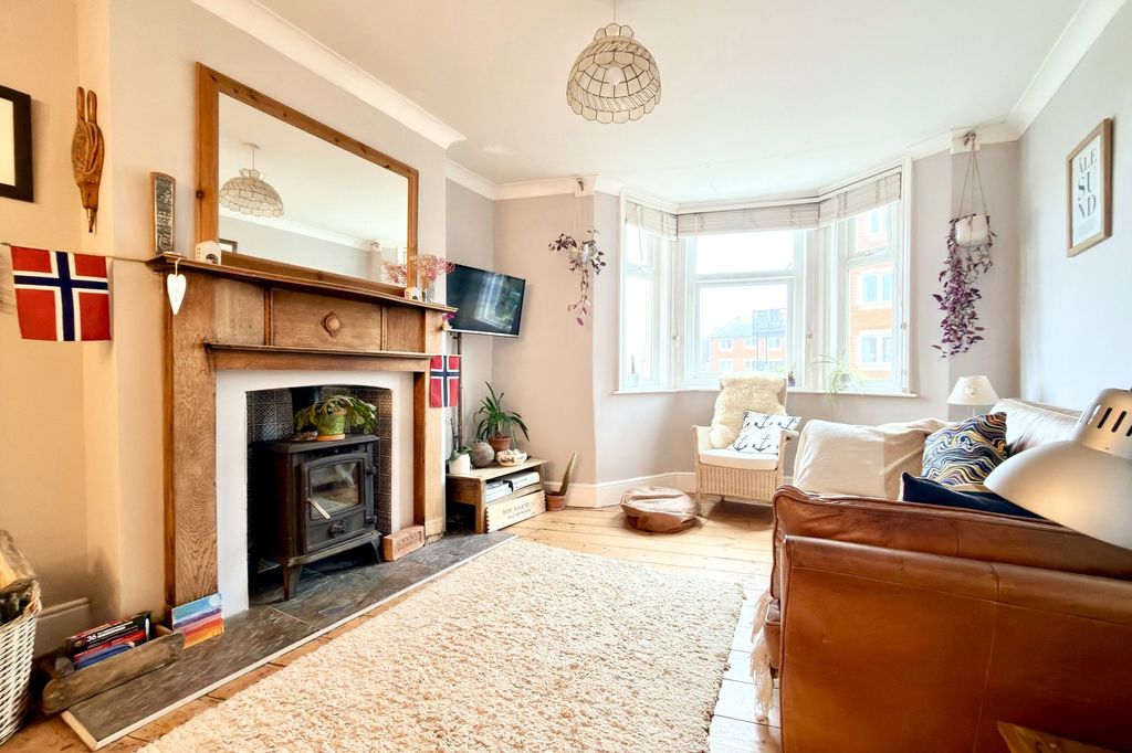 Property photo 2 of 17 Picture No. 05