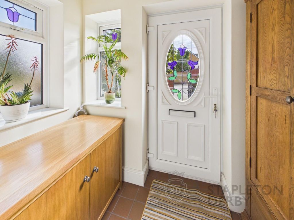 Property photo 2 of 27 Cam04720G0-Pr0204-Still009.Jpg