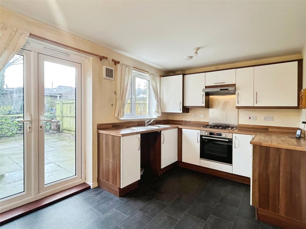 Property photo 2 of 13 Picture No. 24