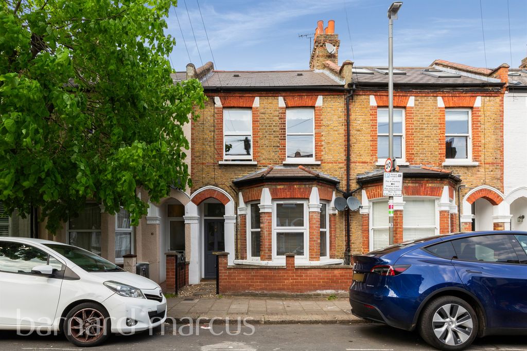 Property photo 2 of 12