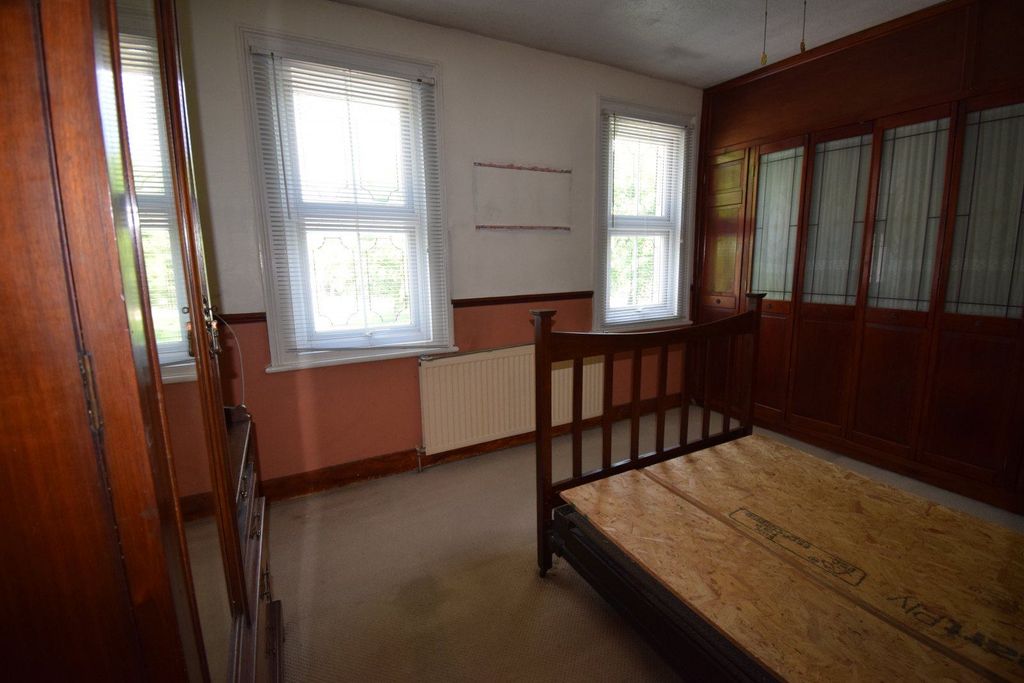 Property photo 2 of 14 Gallery