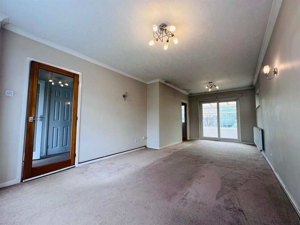 Property photo 2 of 10 1000008883.Jpg