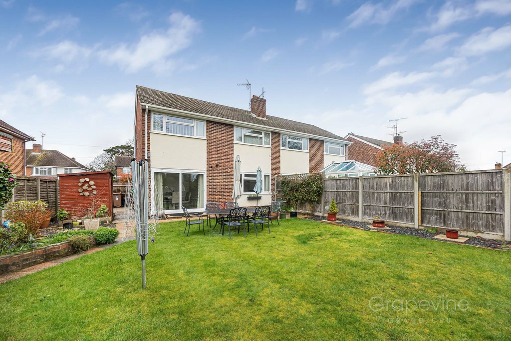 Property photo 2 of 20