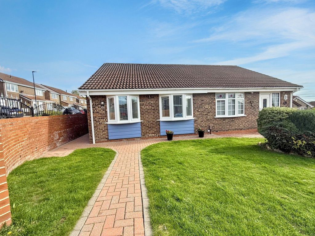 Property photo 2 of 23