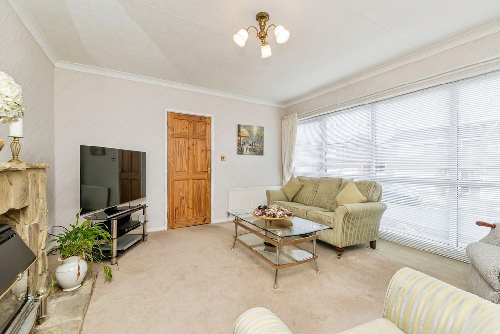 Property photo 2 of 16 Pbox-Img.Jpg
