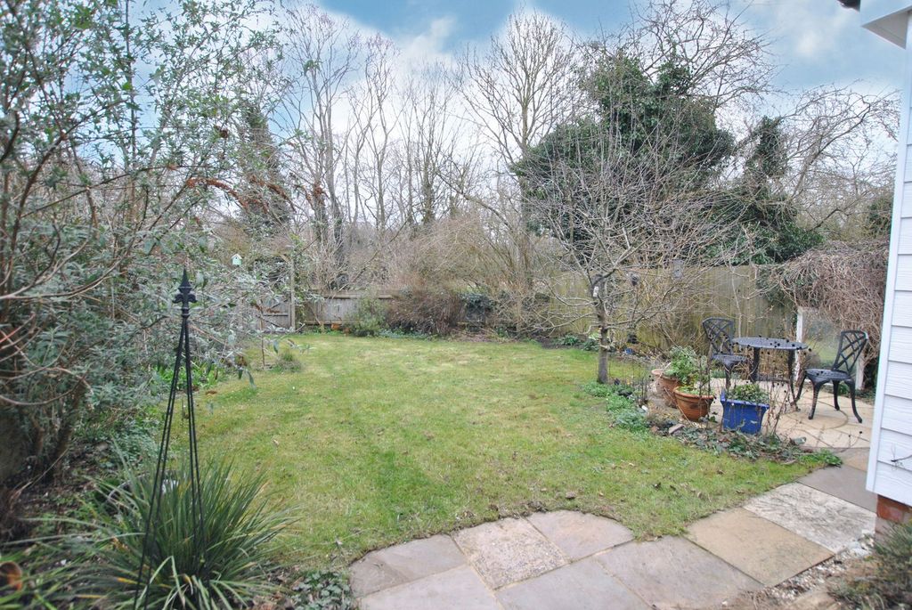 Property photo 2 of 18