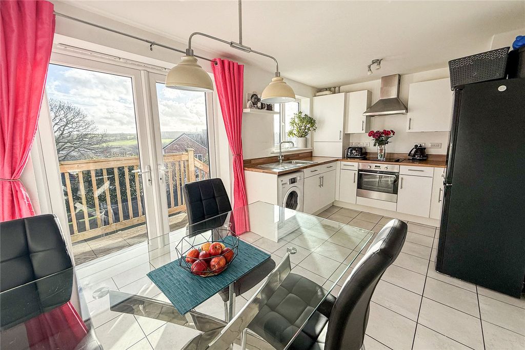 Property photo 3 of 21 Picture No. 20