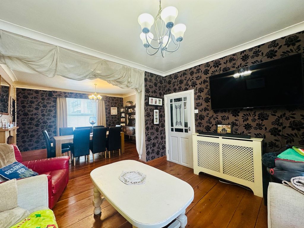 Property photo 3 of 19 Img_2761