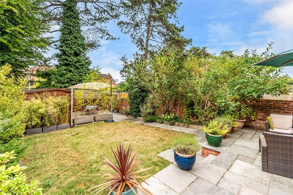 Property photo 2 of 39 Picture No. 30