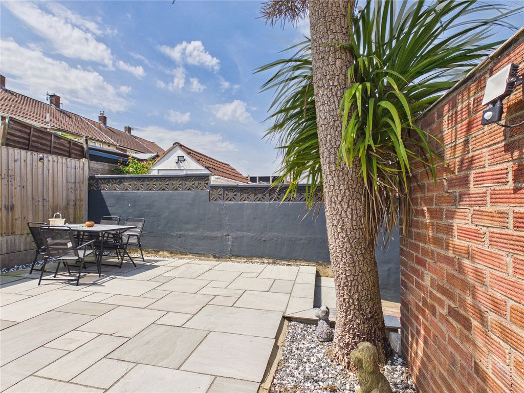 Property photo 3 of 16 Picture No. 09