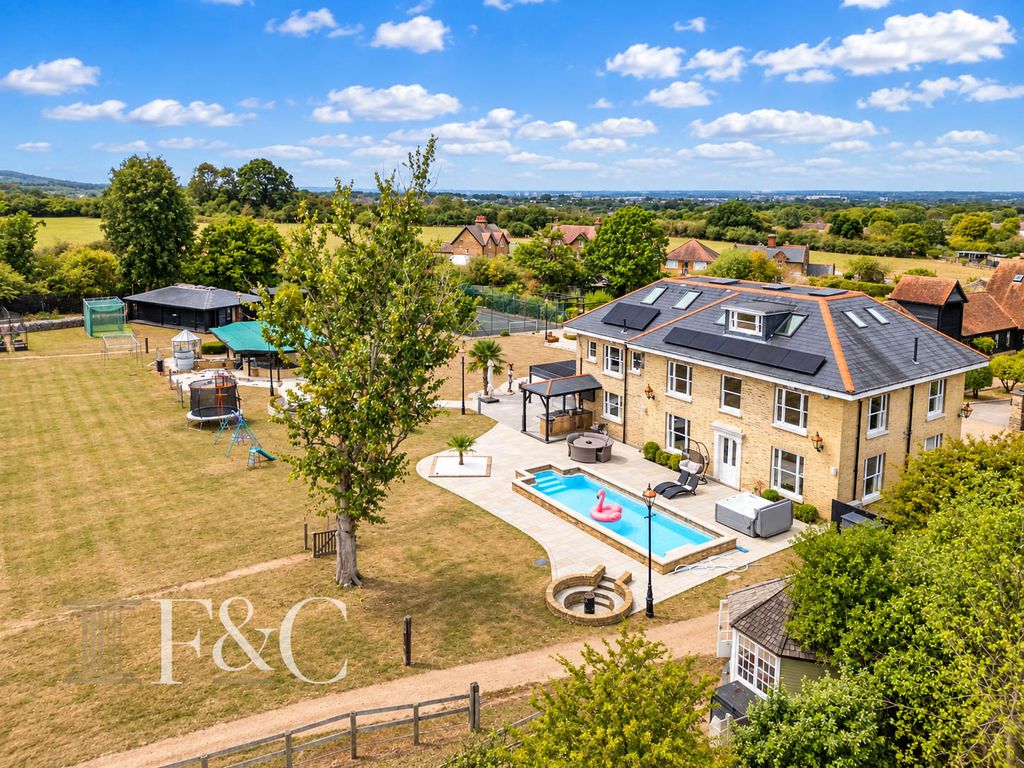 Property photo 1 of 62 Ead95Bd5-d054-4Fbb-8d68-2B8Af94Db72B