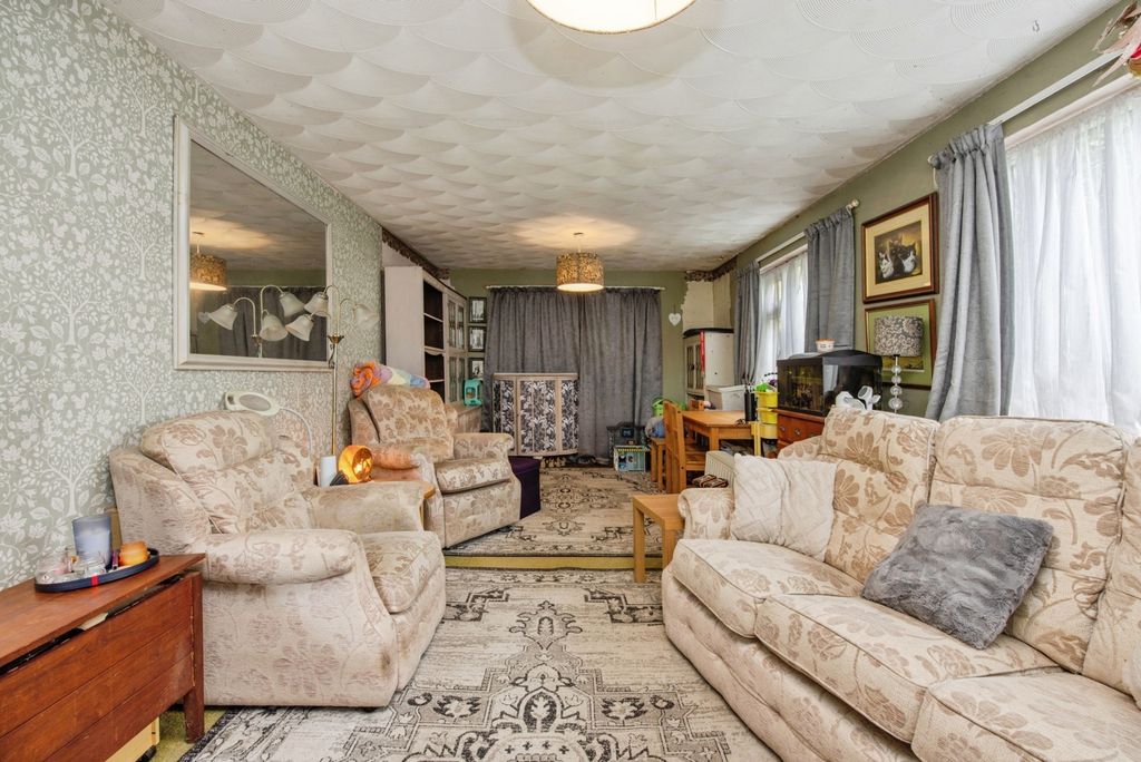 Property photo 2 of 17 Pbox-Img.Jpg