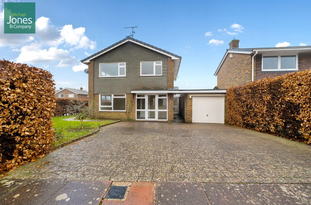 Property photo 1 of 14 External
