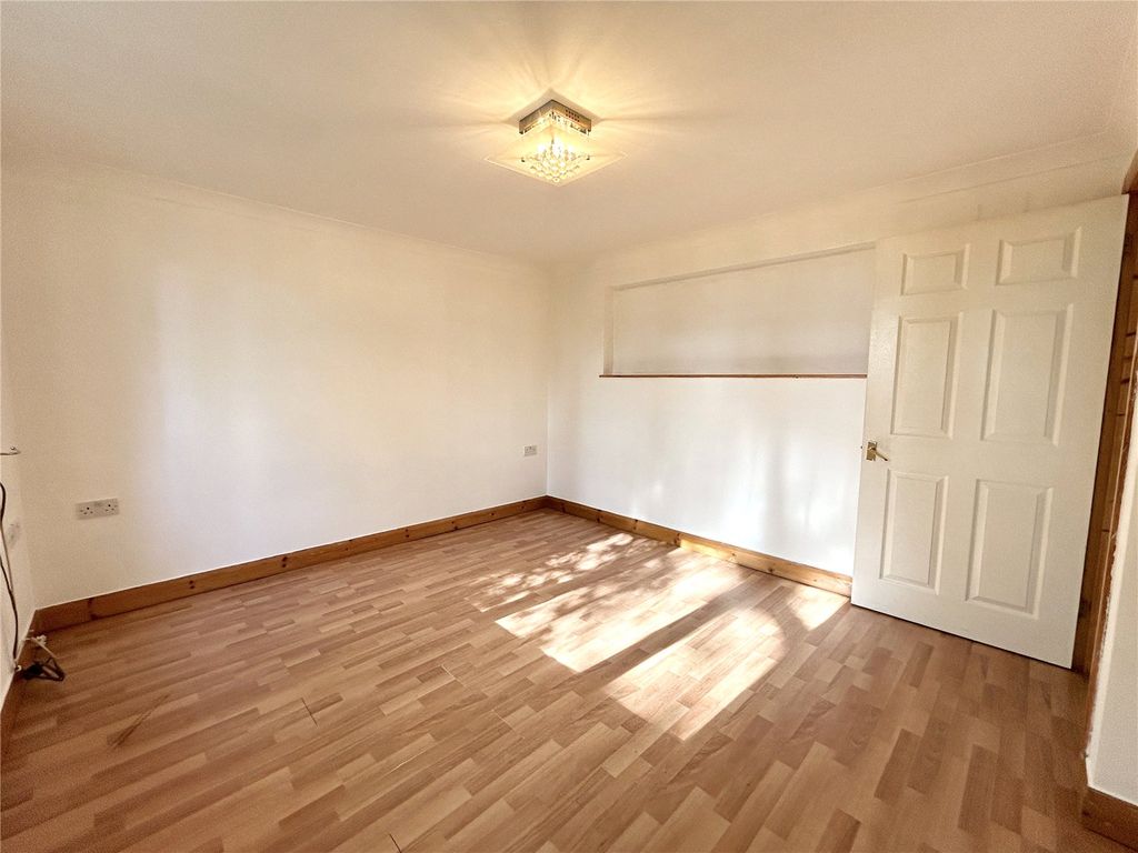 Additional image 19 of 8 bed detached house for saleCastle Hall Drive, Blackbridge, Milford Haven, Pembrokeshire SA73