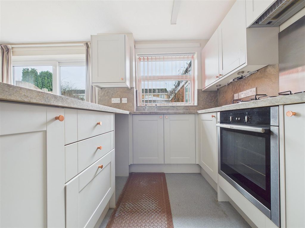 Property photo 3 of 10 Cam01407G0-Pr0042-Still006.Jpg