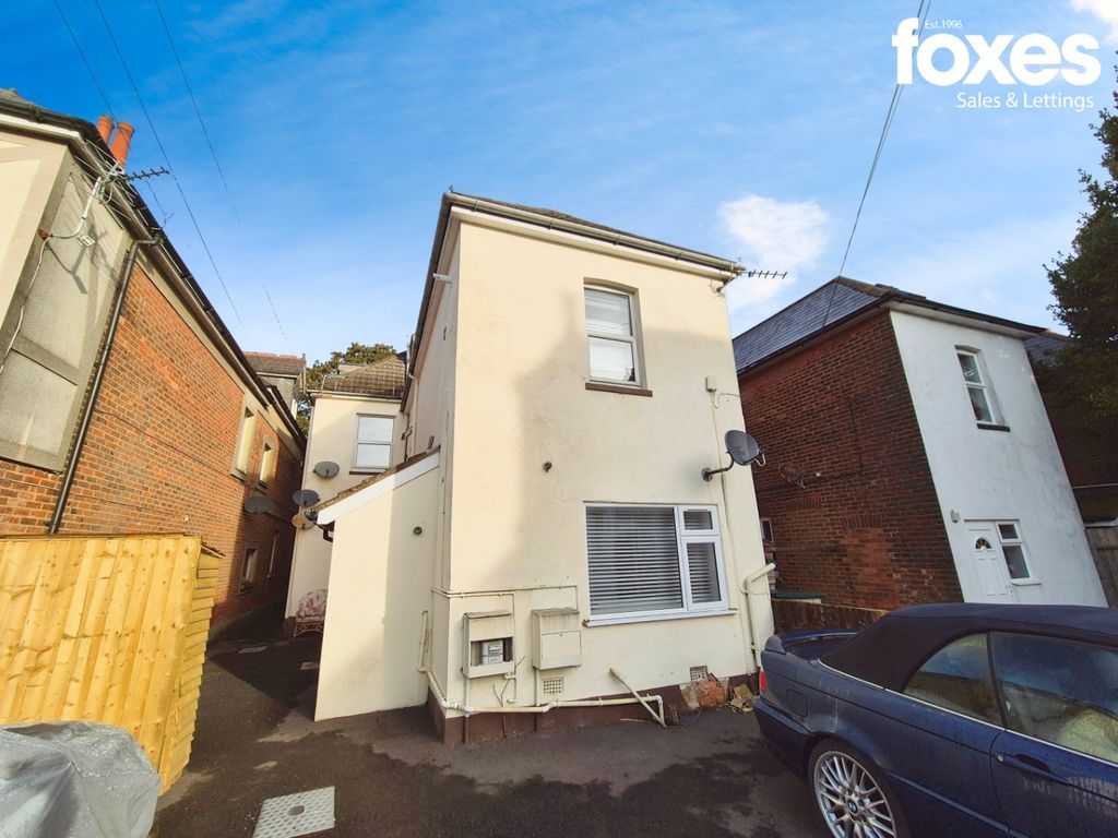 Property photo 1 of 9 4676690