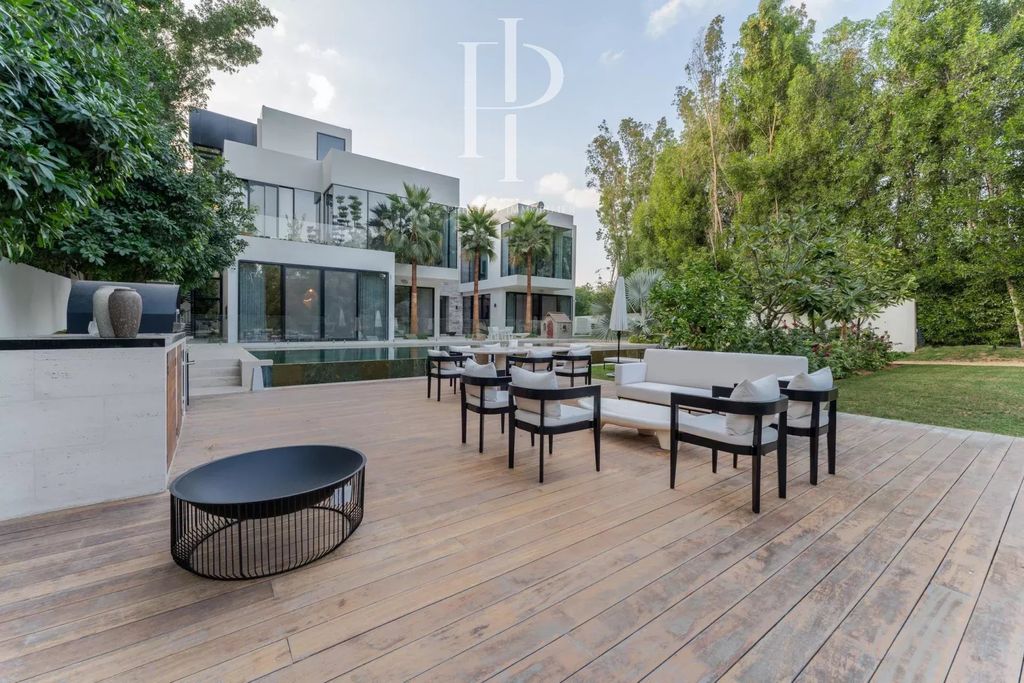 Property photo 3 of 27