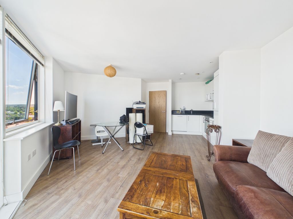 Property photo 2 of 9