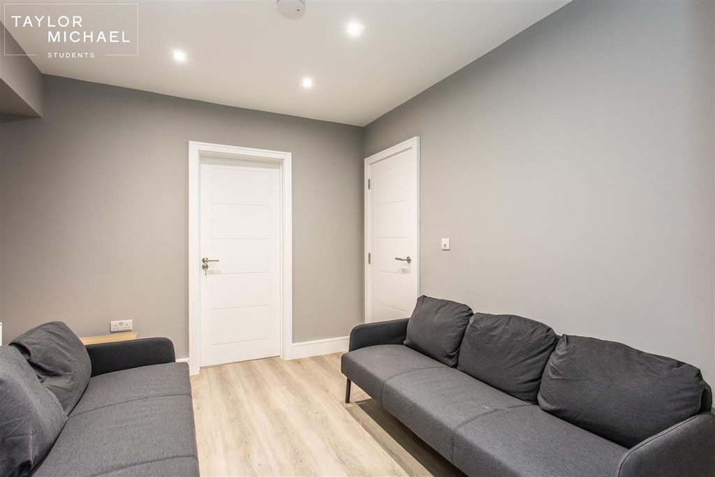 Additional image 8 of 6 bed maisonette to rentPreston Street, Brighton BN1