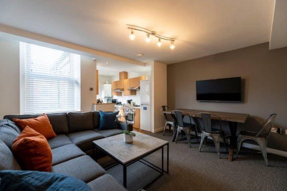 Property photo 1 of 15 9520631.Jpg