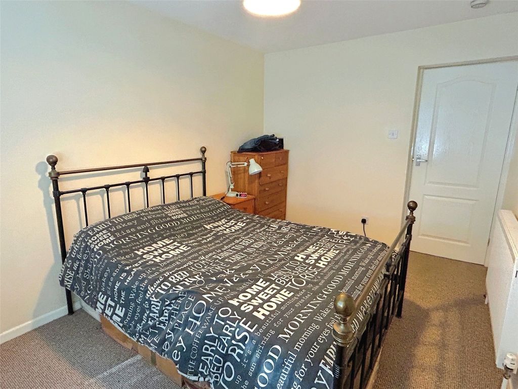 Property photo 2 of 13 2 - Picture No. 27