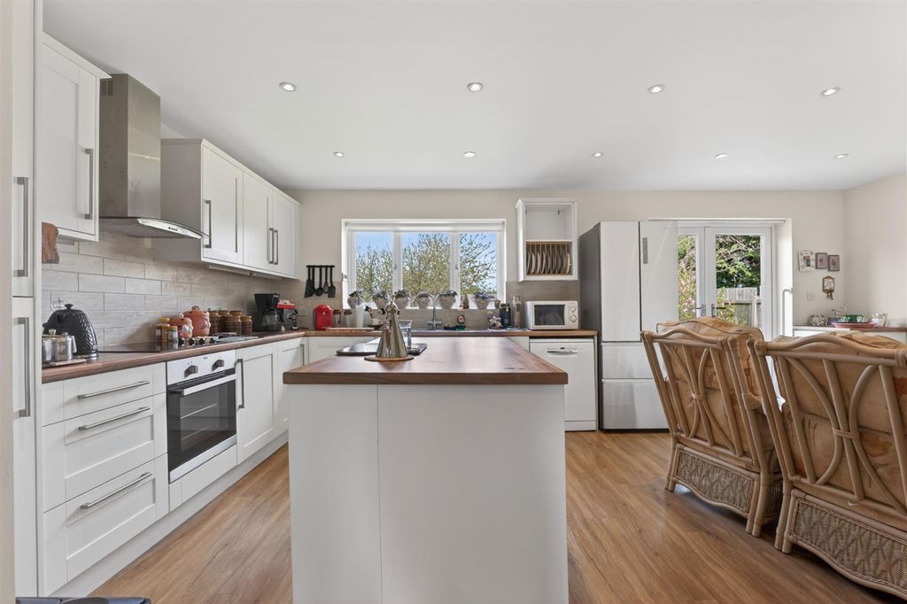 Property photo 3 of 14 377Abillingroadeastweb_15.Jpg