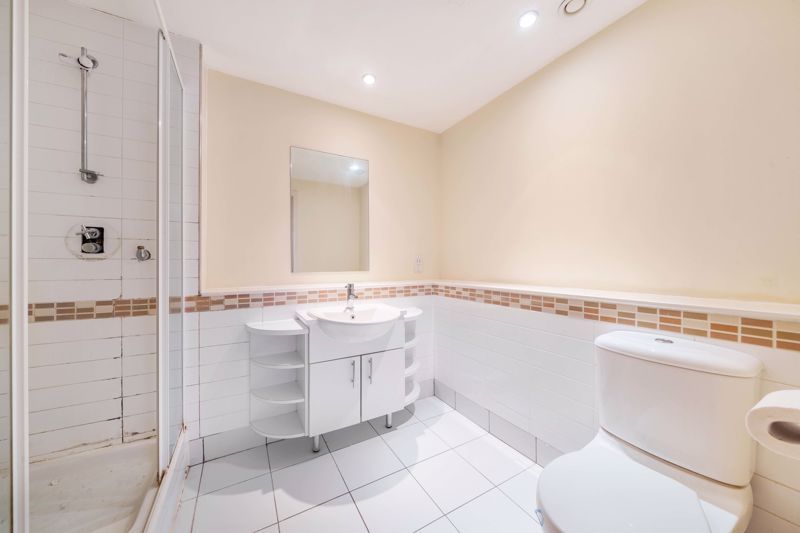 Additional image 8 of 2 bed flat for salePark Lane, Croydon CR0
