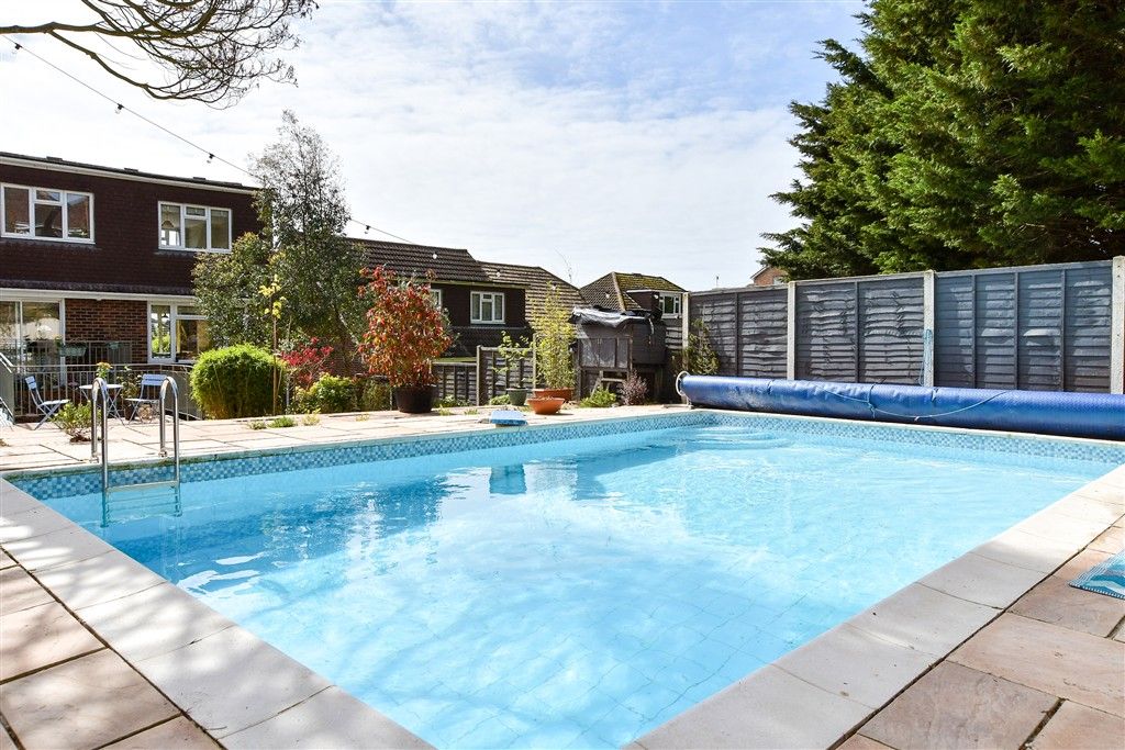 Property photo 2 of 19 External Feature