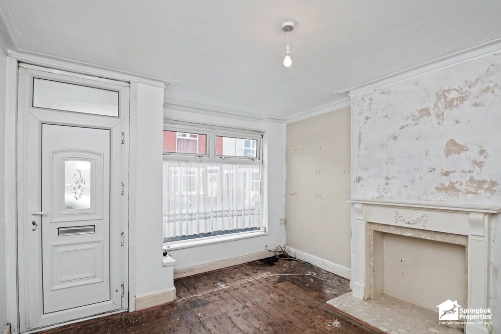 Property photo 3 of 17 Image 2